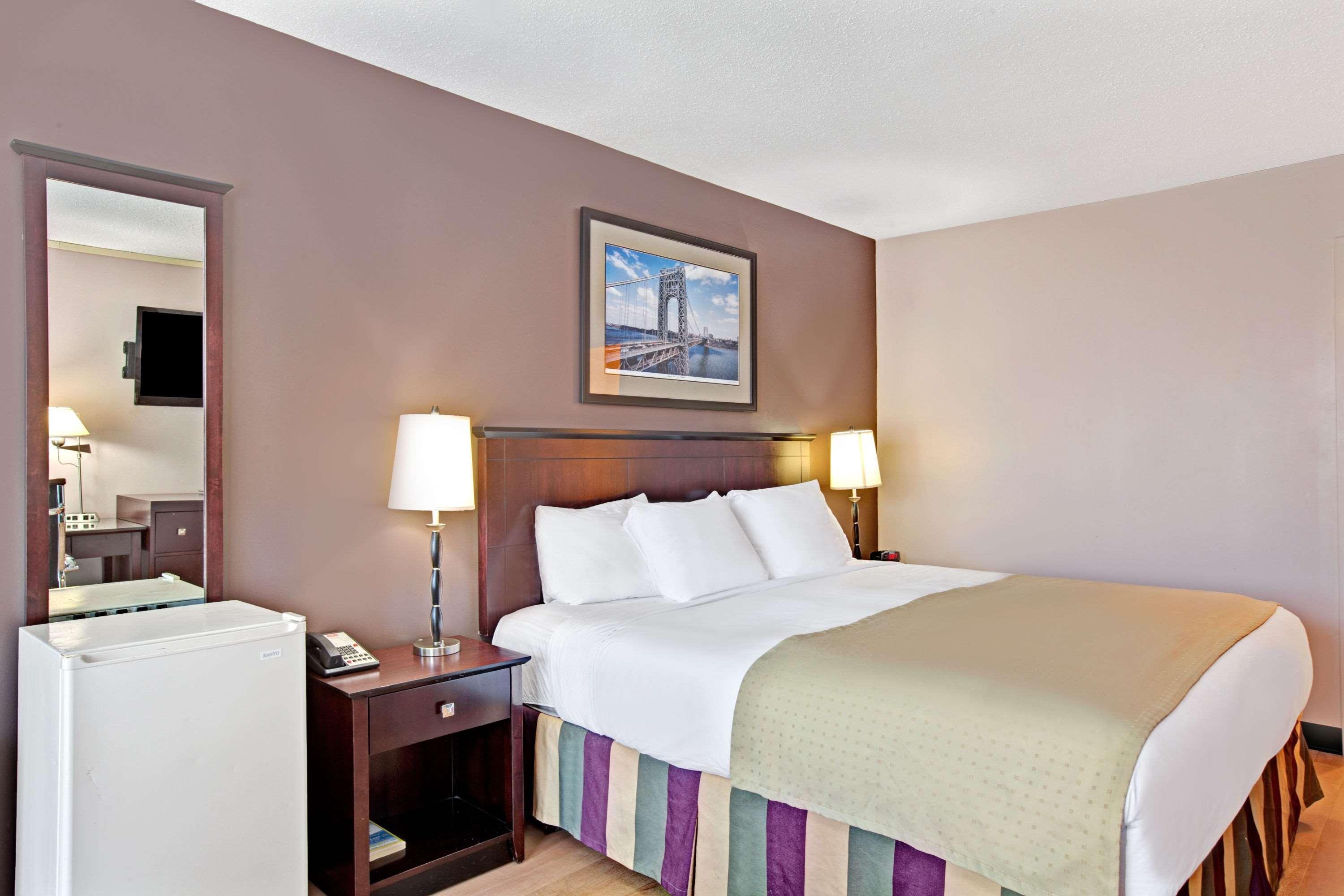 Quality Inn Wayne - Fairfield Area Eksteriør bilde