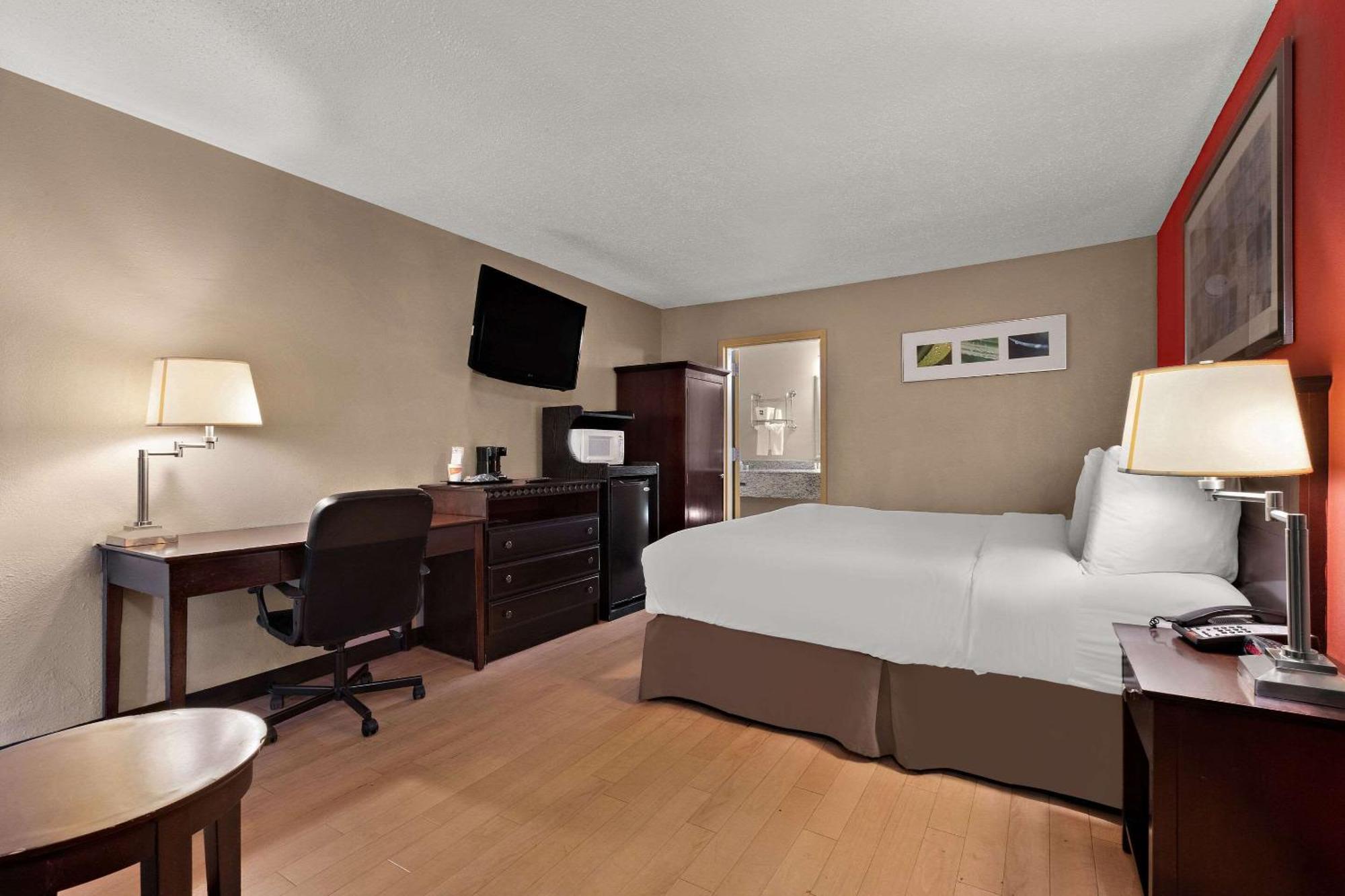 Quality Inn Wayne - Fairfield Area Eksteriør bilde